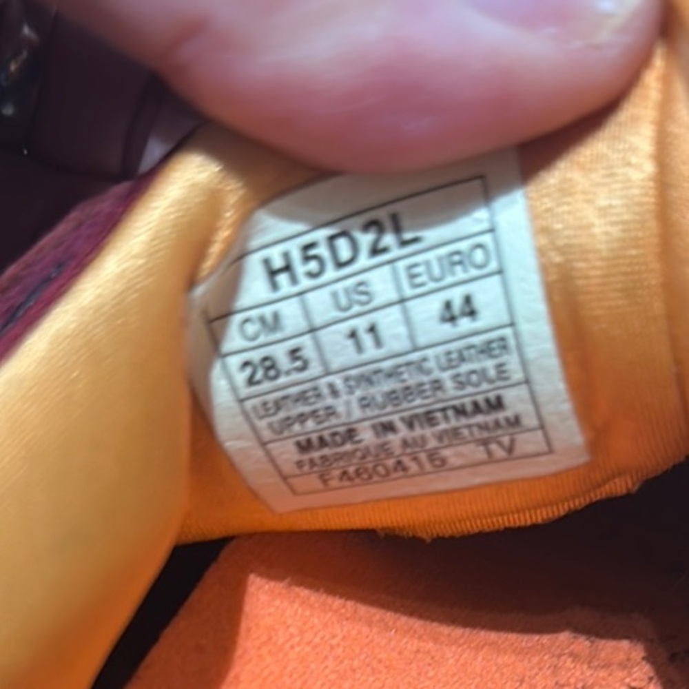 ASICS Gel-Lyte V Men's Burgundy Sneakers - Picture 8 of 8